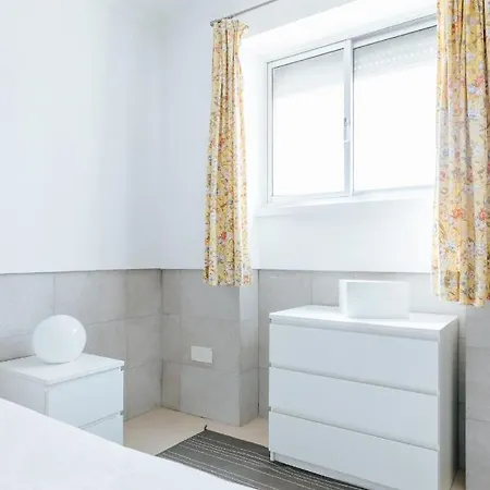 Terrace Flat Near River Apartamento